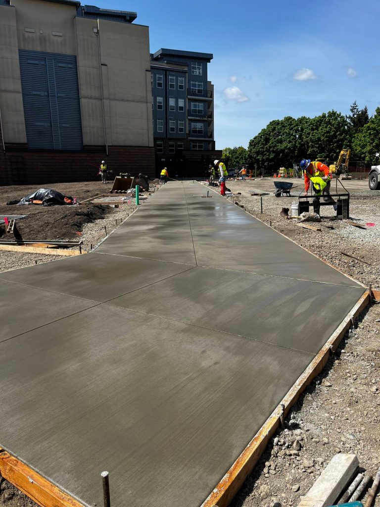Crews work on the new commuter parking facility at the former Tullys site and Sunset Highway. Photo courtesy of the city of Mercer Island