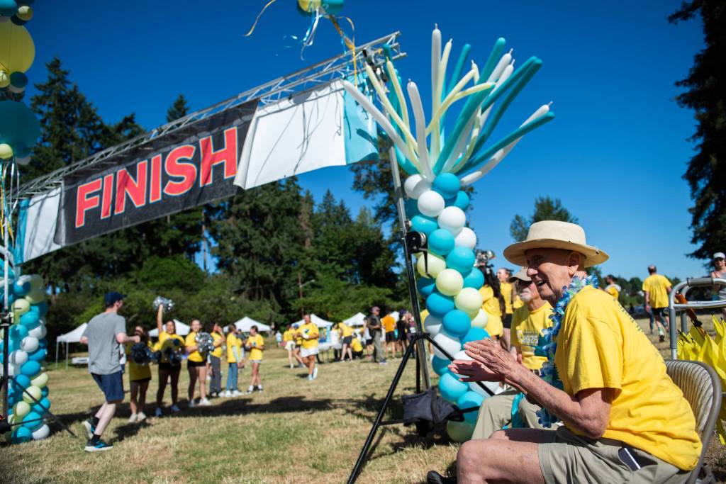 The Ovarian Cancer Research Alliance (OCRA) Rivkin Family SummeRun focused on raising critical funds for ovarian cancer research occurred on July 13 at Seward Park in Seattle. Mercer Islands Dr. Saul E. Rivkin (pictured) founded the Rivkin Center for Ovarian Cancer Research after his wife Marsha died of ovarian cancer at age 49 after a four-year battle in 1993. Courtesy of Vivian Hsu Photography