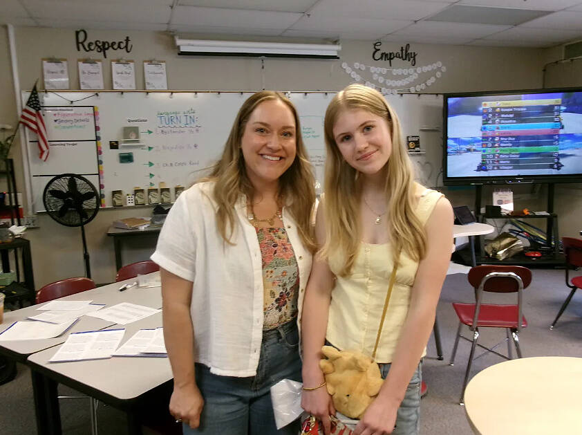 Shannon Barneson with her eighth-grade language arts teacher Whitney Swope at Islander Middle School. Photo courtesy of the Mercer Island School District