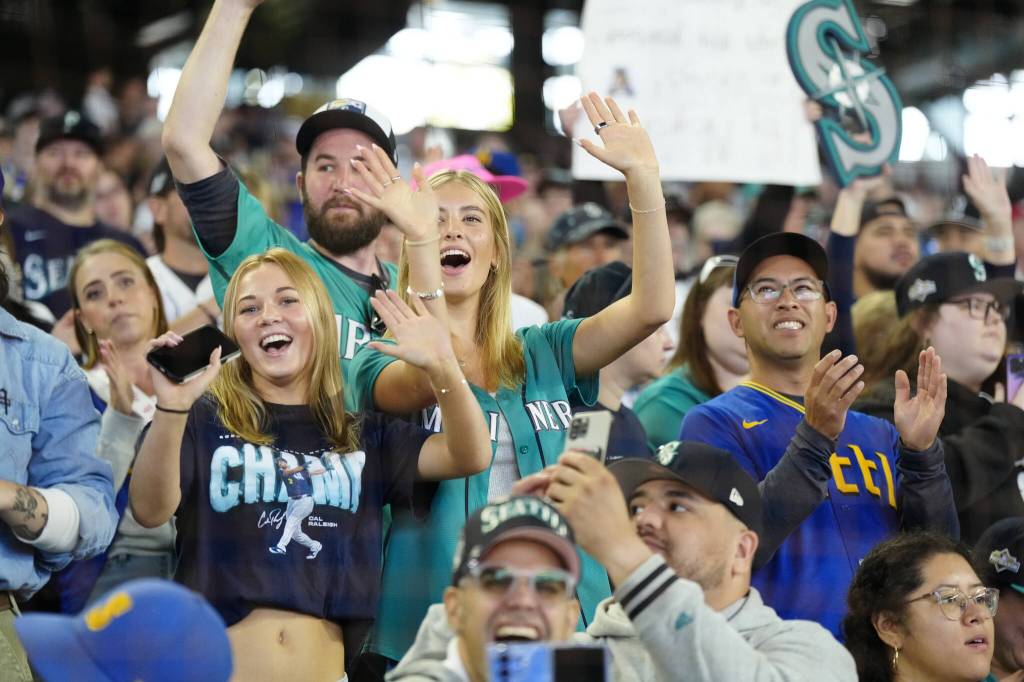 An energetic crowd took to T-Mobile Park at 2:00 p.m. on a Wednesday afternoon. Photo credit Ben VanHouten/Seattle Mariners
